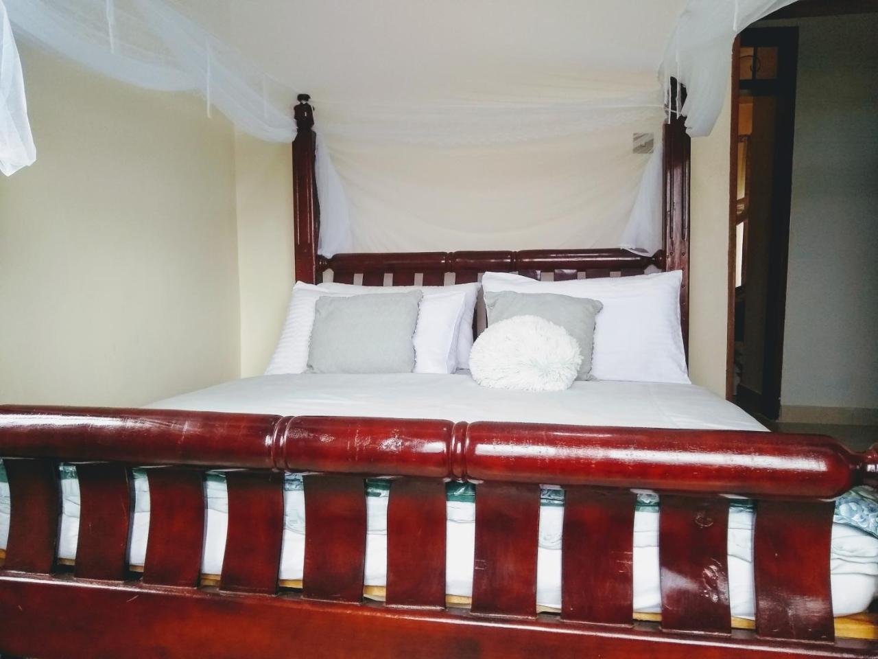 Trendy Apartments Entebbe Exterior foto